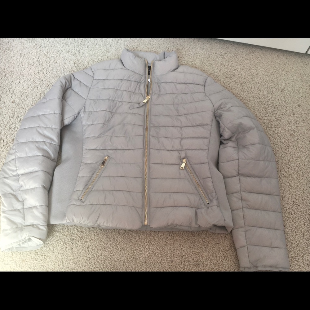 Love Tree Ultra Light Puffer Jacket in Silver